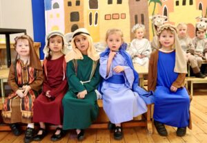 Mary & Joseph, the innkeeper & guests