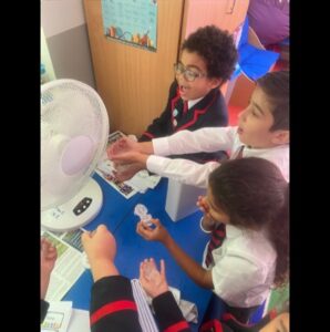 Y2 investigating how the change in the climate is affecting the environment